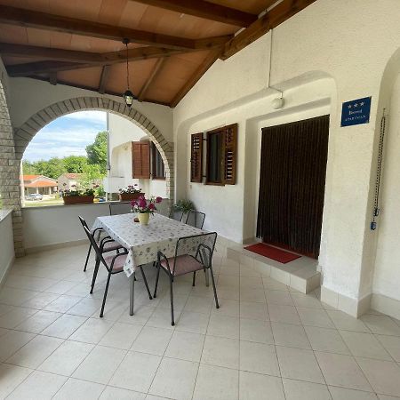 Apartment Benky Pićan Zewnętrze zdjęcie